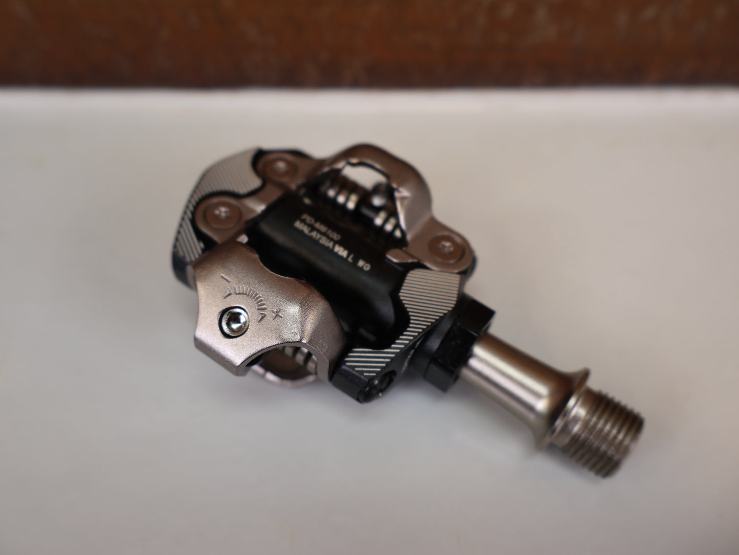 SHIMANO DEORE XT PD-M8100 SPD-PEDALE / XC-RACE / INKL. SM-SH51 CLEATS / 342G
