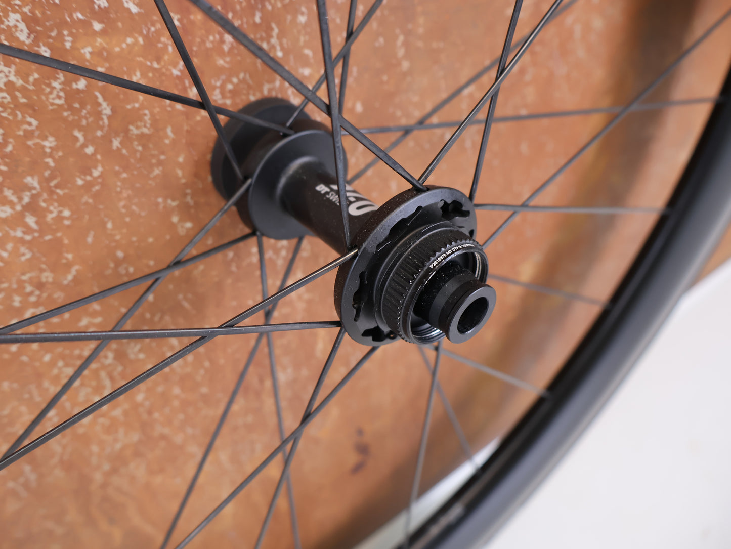 DT SWISS ARC 1400 DICUT® DB 62 / 80 LAUFRADSATZ – CARBON / DISC / SHIMANO HG