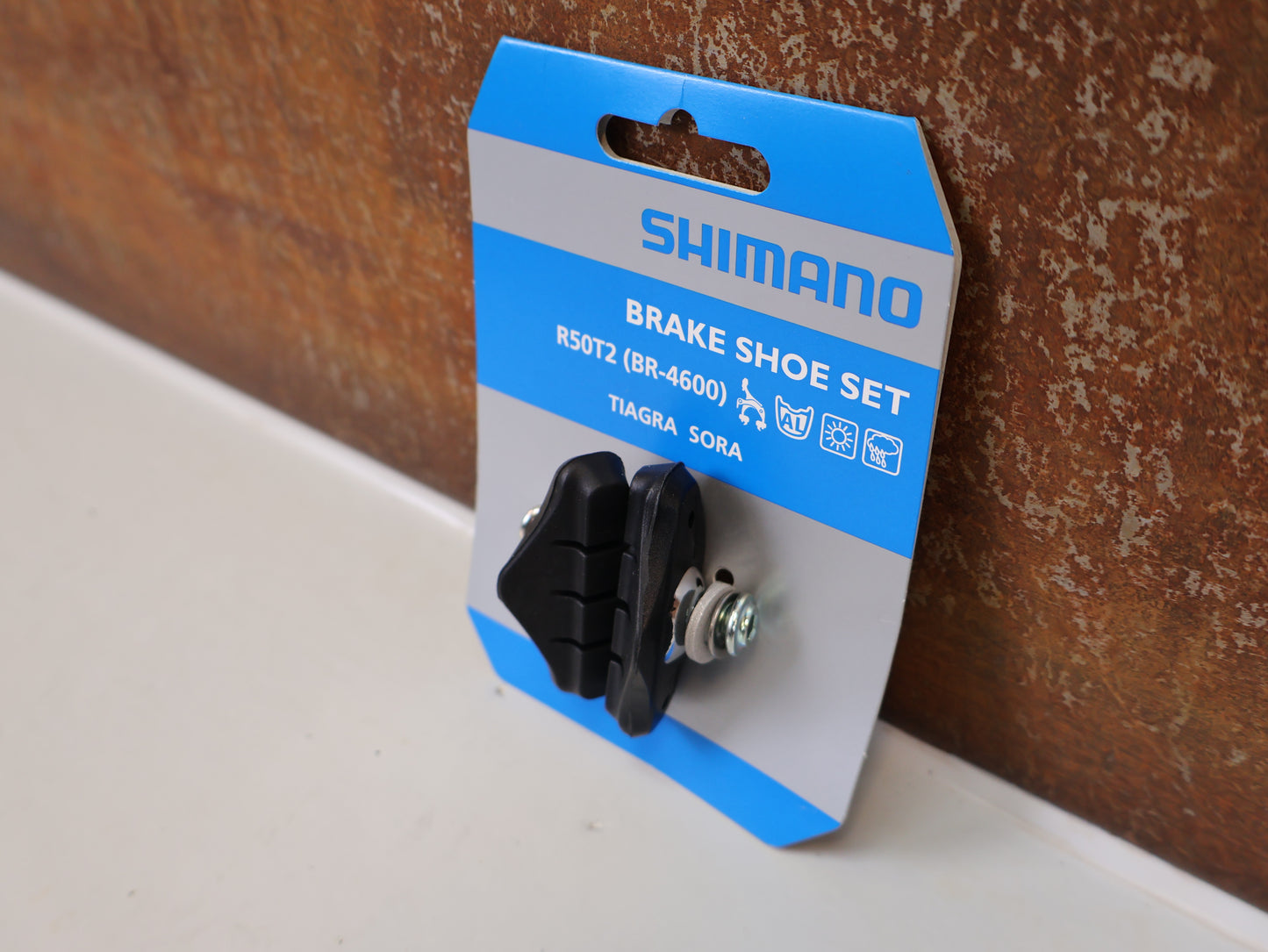 SHIMANO R50T2 BRAKE SHOES / 1 PAIR / FOR ALUMINIUM RIMS / Y-8JY98070