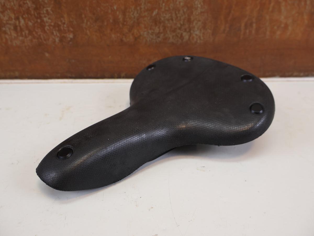 BROOKS CAMBIUM C67 ALL WEATHER SATTEL SCHWARZ NYLON 498G