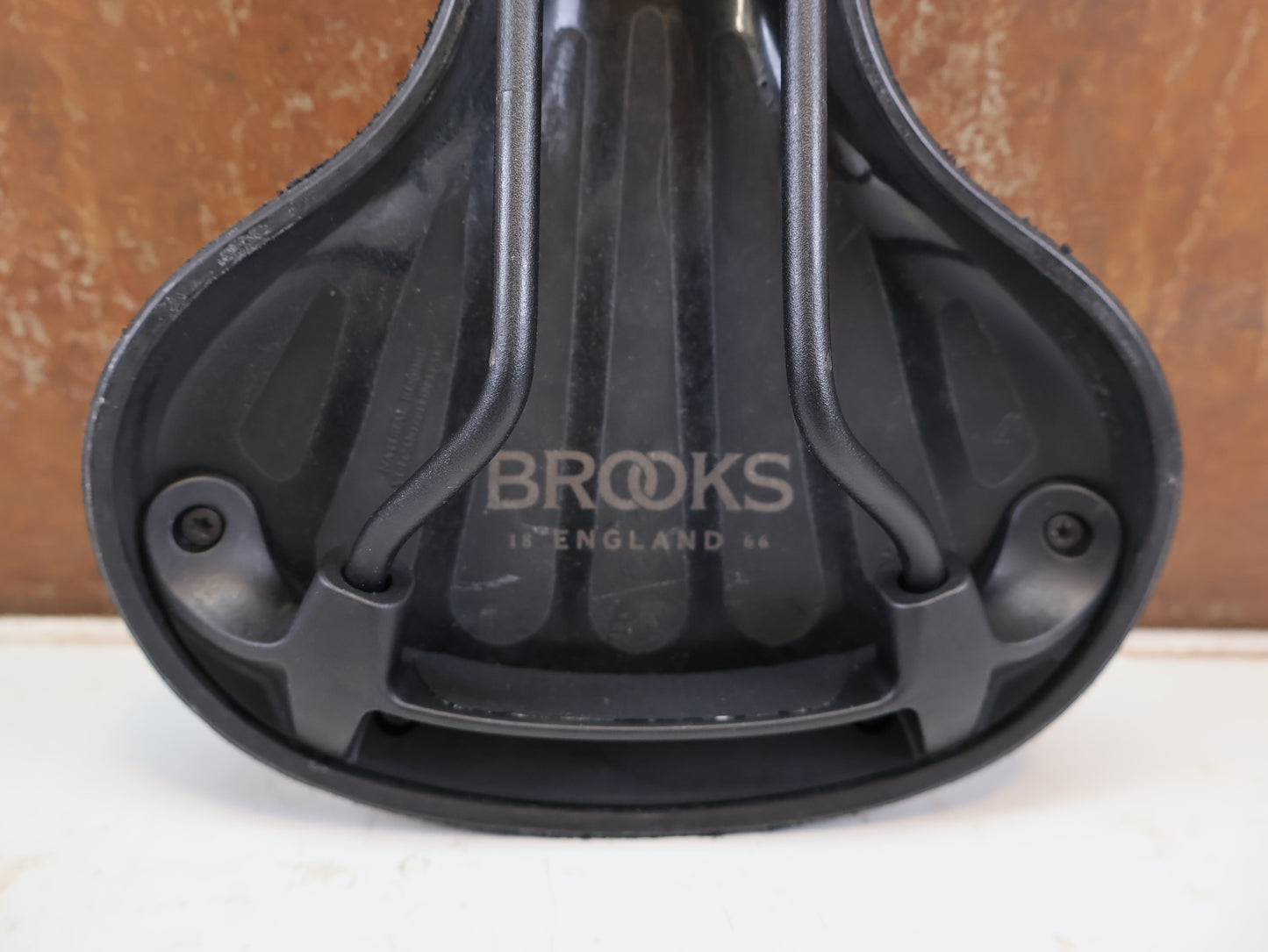 BROOKS CAMBIUM C67 ALL WEATHER SATTEL SCHWARZ NYLON 498G