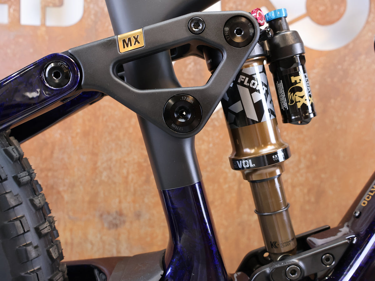 TREK FUEL+ MX 9.9 X0 AXS GEN 2 E-MTB CARBON TQ HPR60 / L