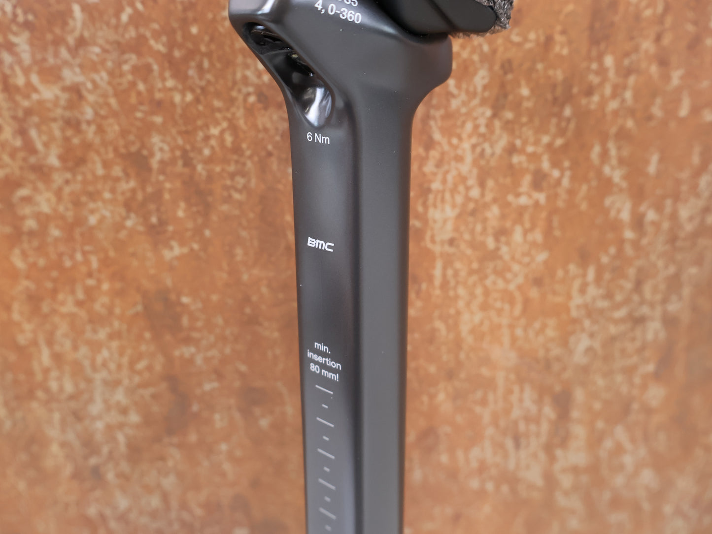 BMC D-SHAPE CARBON SATTELSTÜTZE / 0MM OFFSET / 213 G / 360MM
