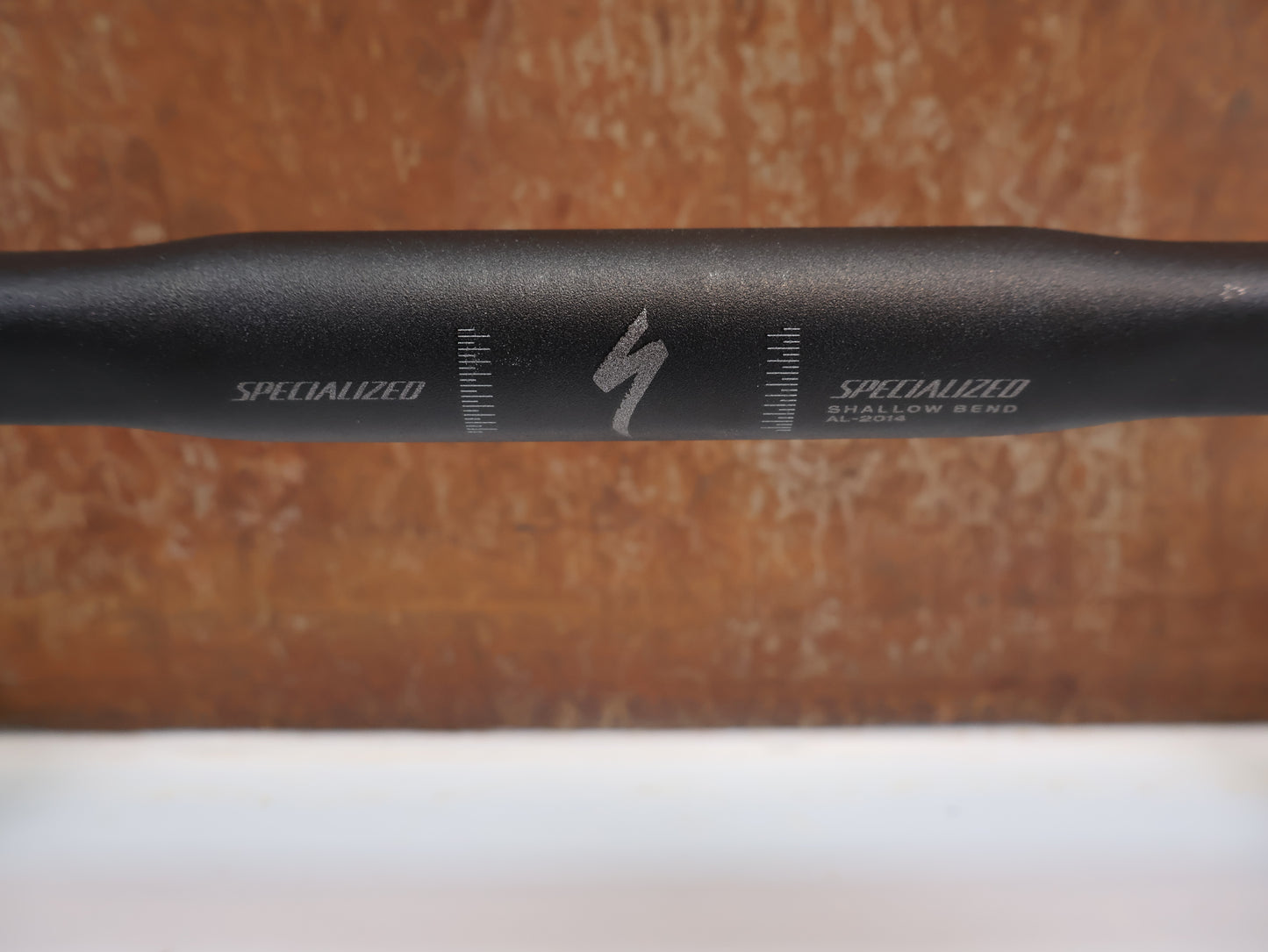 SPECIALIZED EXPERT ALLOY SHALLOW BEND ROAD BIKE HANDLEBAR / 440MM / 31.8MM / BLACK