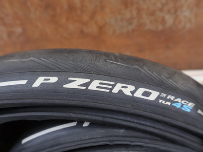 PIRELLI P ZERO RACE 4S TLR 700X30C FALTREIFEN TUBELESS READY SCHWARZ / 30-622
