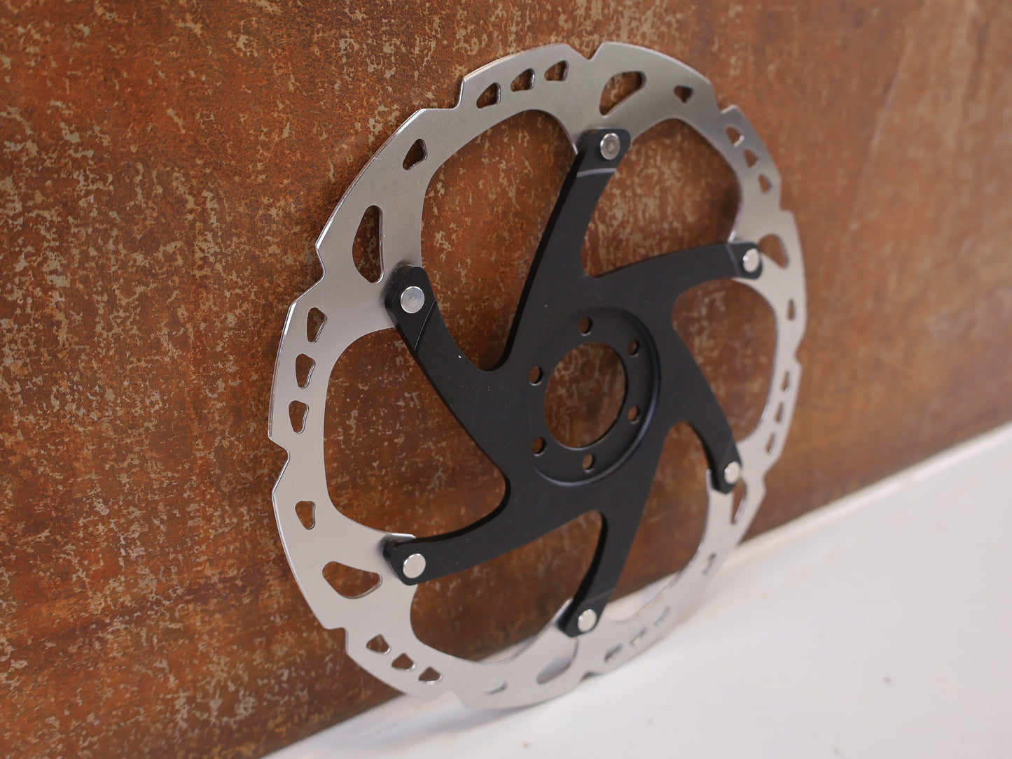 SHIMANO DEORE XT SM-RT86 BRAKE ROTOR / 6-BOLT / 203MM / ICE-TECH / ESMRT86L2