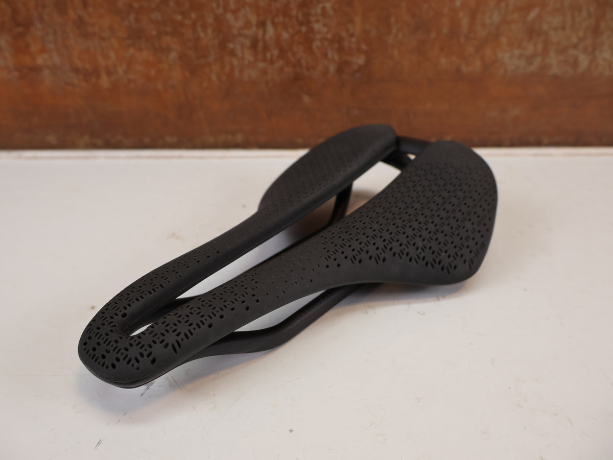 TREK AEOLUS RSL AIRLOOM CARBON SATTEL 3D 145MM 164G HAN 5332089