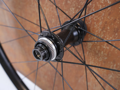 SHIMANO WH-MT620 VORDERRAD / 27,5 ZOLL / 30MM MAULWEITE / CENTER LOCK / BOOST