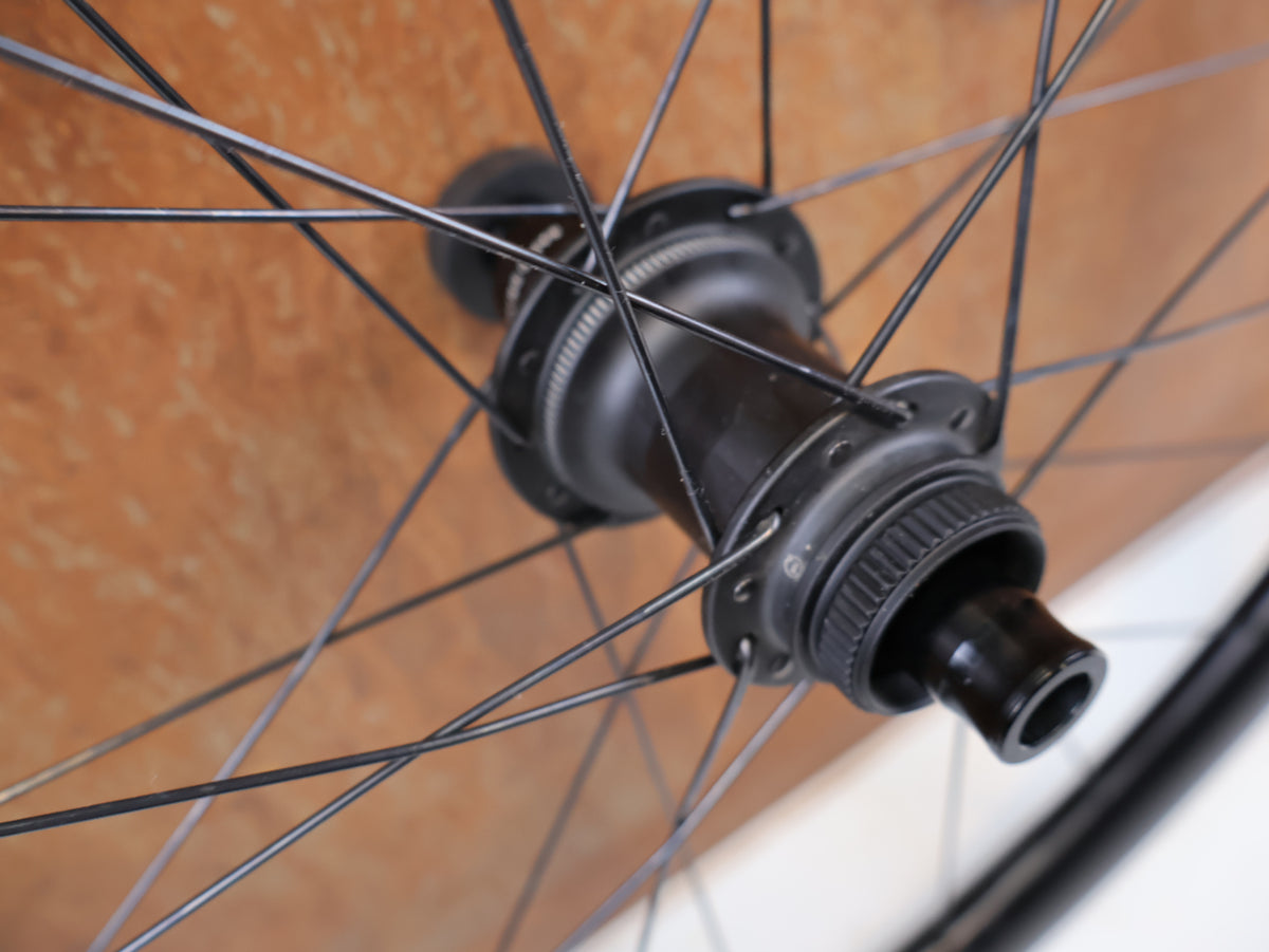 BONTRAGER AEOLUS ELITE 35V TLR GRAVEL CARBON LAUFRADSATZ DISC XDR