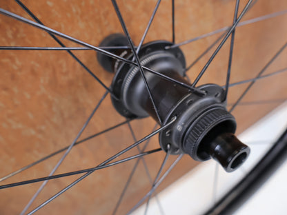 BONTRAGER AEOLUS ELITE 35V TLR GRAVEL CARBON LAUFRADSATZ DISC XDR
