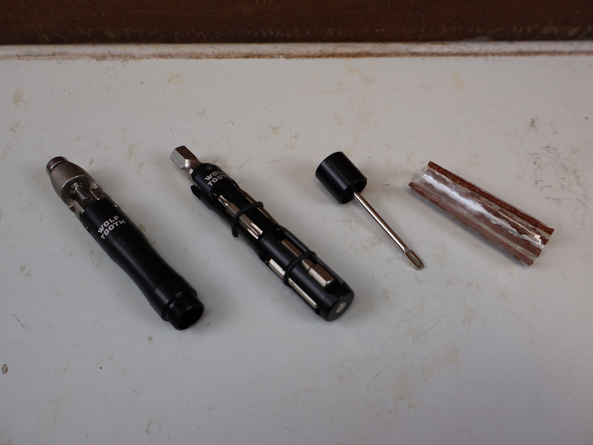 WOLF TOOTH ENCASE BAR KIT ONE MULTITOOL LENKER AUFBEWAHRUNG SCHWARZ