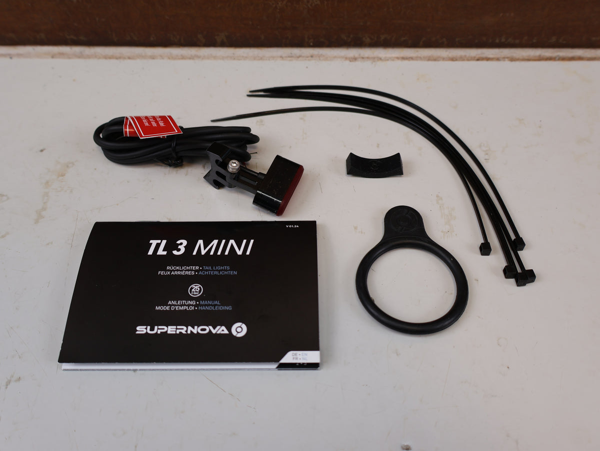 SUPERNOVA TL3 MINI E-BIKE RÜCKLICHT SATTELSTÜTZE 12V W-TL3M-S-V12-BLK
