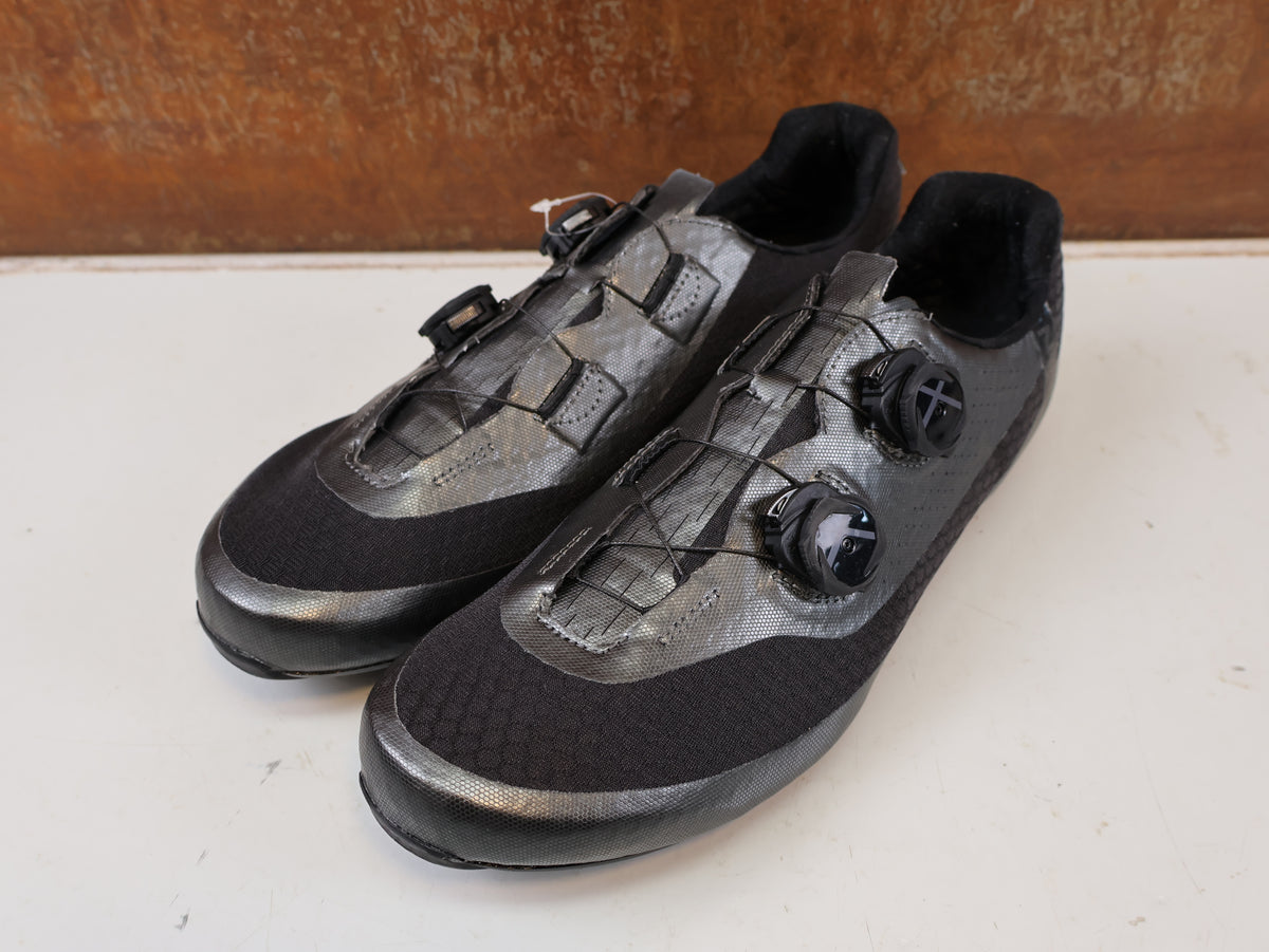 NORTHWAVE REVOLUTION 3 ROAD SHOES / WHITE / SIZE 40 / CARBON SOLE / SLW3