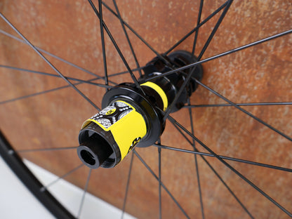 MAVIC AKSIUM DISC LAUFRADSATZ / 6-LOCH / SHIMANO HG / 12MM STECKACHSE / SCHWARZ