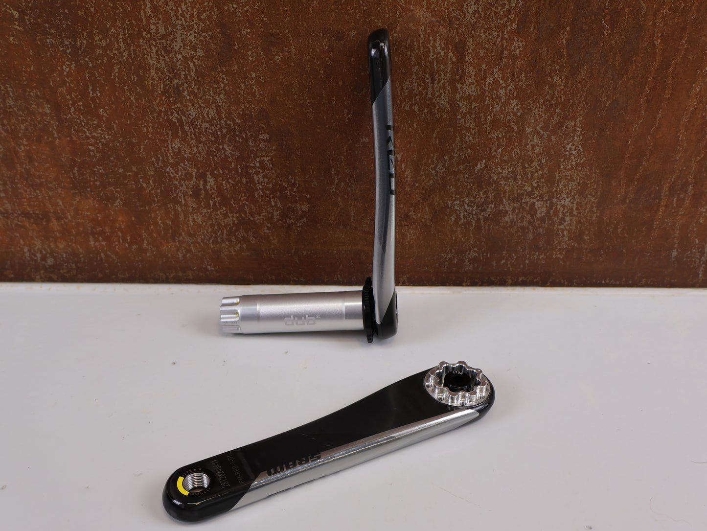 SRAM RED AXS D1 CARBON CRANK ARMS / 175 MM / 8-BOLT / DUB