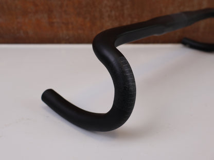 ROVAL TERRA CARBON LENKER / 440MM-480MM / 12º FLARE / 194G / GRAVEL & ROAD