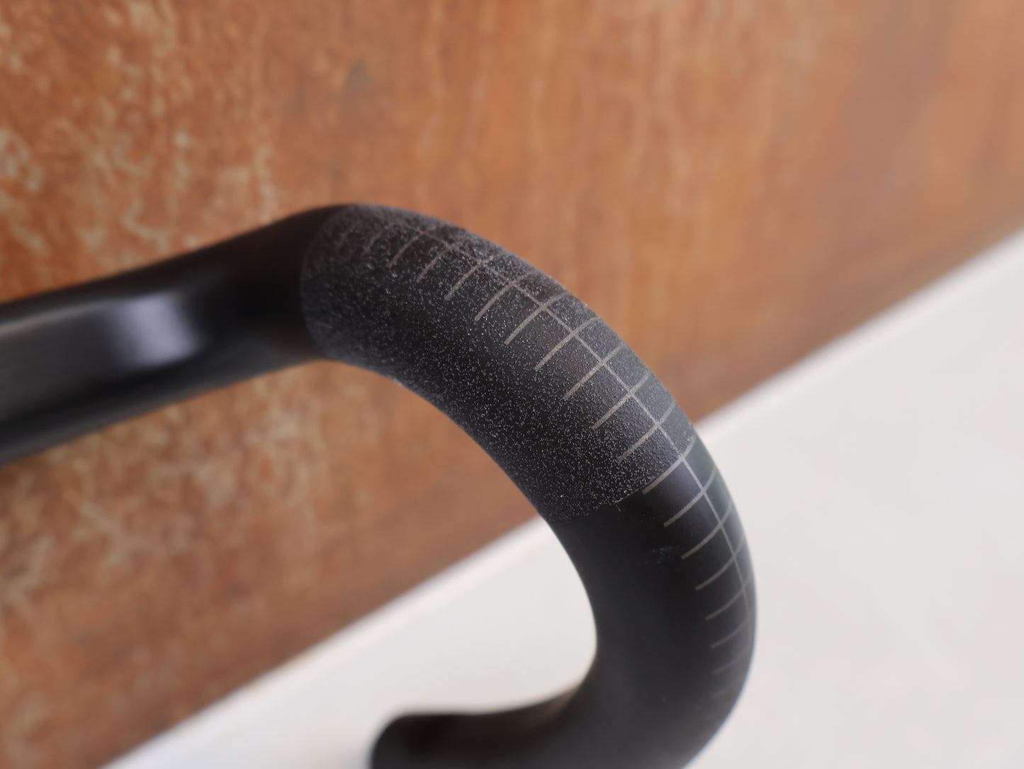 ROVAL TERRA CARBON LENKER / 440MM-480MM / 12º FLARE / 194G / GRAVEL & ROAD