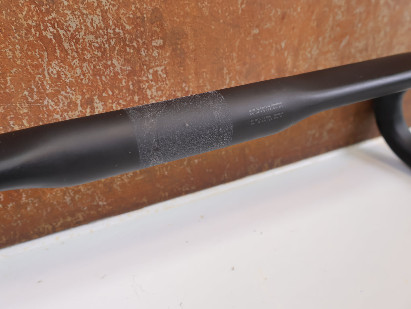 ROVAL TERRA CARBON LENKER / 440MM-480MM / 12º FLARE / 194G / GRAVEL & ROAD