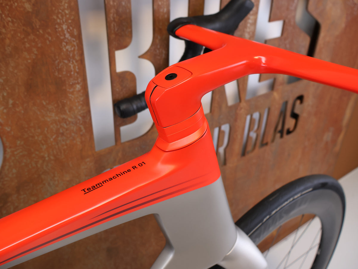 BMC TEAMMACHINE R 01 TWO DURA ACE DI2 / 61CM / 7.38KG