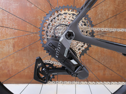 TREK DOMANE+ SL 6 AXS GEN 5 MATTE DEEP SMOKE / M/L / E-GRAVEL /-ROAD