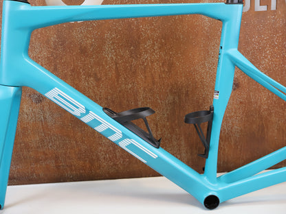 BMC ROADMACHINE 01 TWO FRAMESET / GRÖßE 58 / TURQUOISE WHITE / MJ 2024 / CARBON