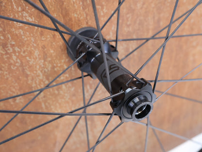 BONTRAGER KOVEE RSL 30 TLR BOOST / 29" CARBON WHEELSET / DT SWISS 240S / SRAM XD