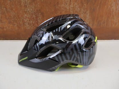 BONTRAGER TYRO KIDS HELM FIDLOCK 48-52CM SCHWARZ GELB 5255550