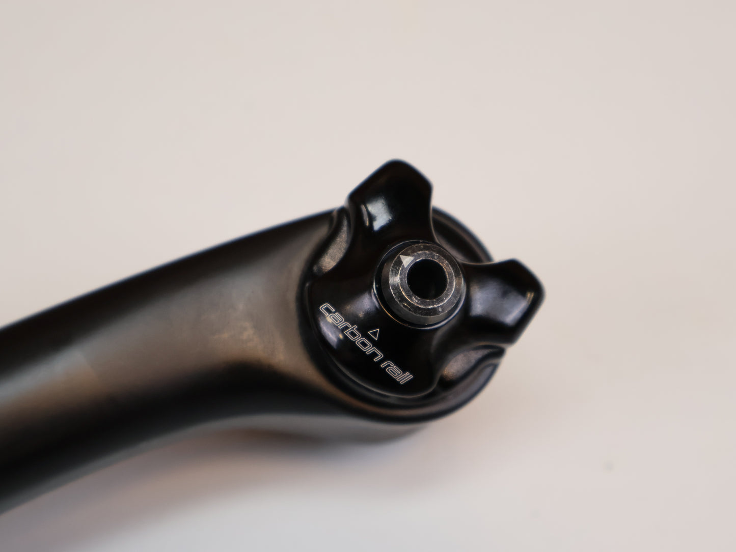 S-WORKS CARBON SEATPOST / 27.2 MM / 20MM OFFSET / CARBON RAILS CLAMPS / 178G