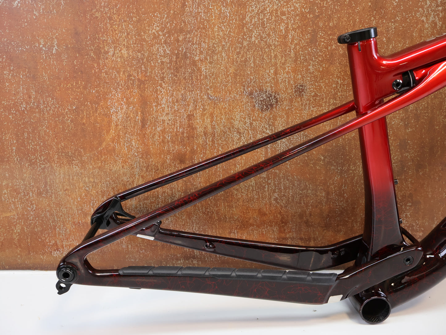 TREK SUPERCALIBER SLR GEN 2 FRAMESET / SIZE S / FLIGHT ATTENDANT / RED SMOKE