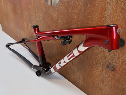TREK SUPERCALIBER SLR GEN 2 FRAMESET / SIZE S / FLIGHT ATTENDANT / RED SMOKE