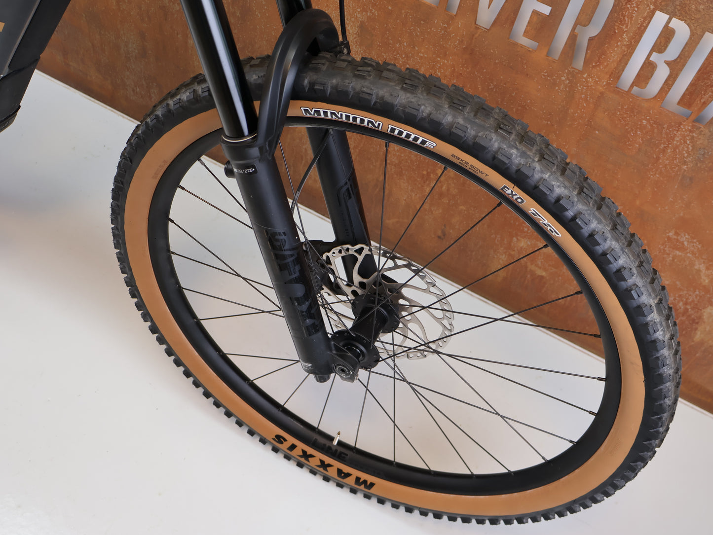 TREK FUEL EXe E-MTB 29 ZOLL / GRÖßE M / TQ HPR50 / NAUTICAL NAVY