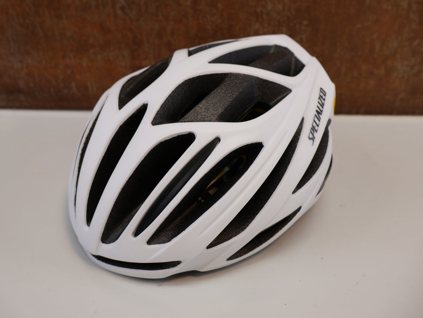 SPECIALIZED ECHELON II ROAD HELMET / MATTE WHITE / SIZE M (54-60CM) / 4TH DIMENSION VENTILATION