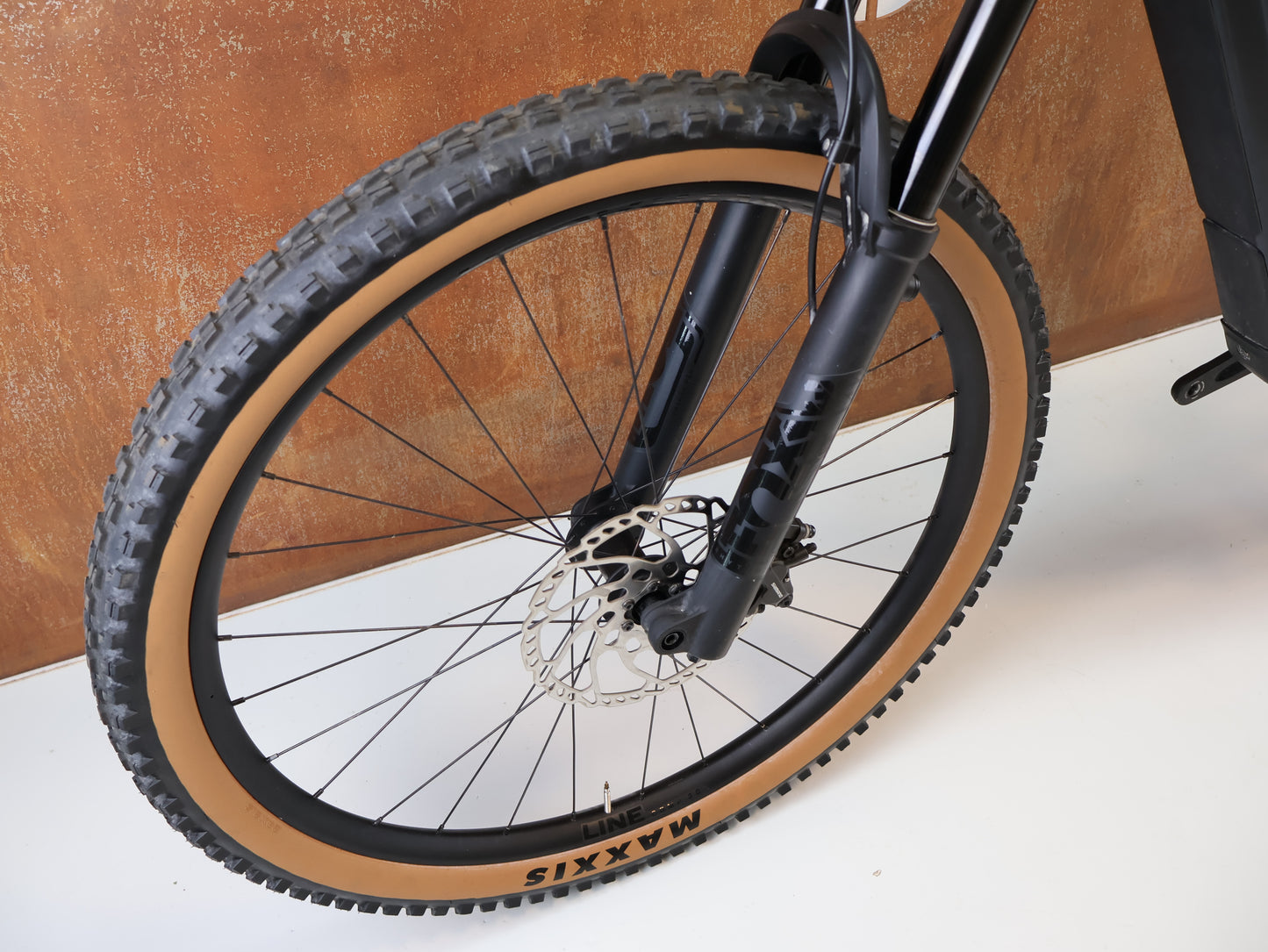 TREK FUEL EXe E-MTB 29 ZOLL / GRÖßE M / TQ HPR50 / NAUTICAL NAVY
