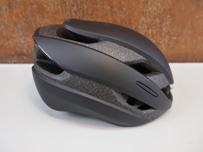 LUMOS ULTRA MIPS SMART HELMET / SIZE M-L (54-61CM) / LED INDICATORS / IPX6 / BLACK