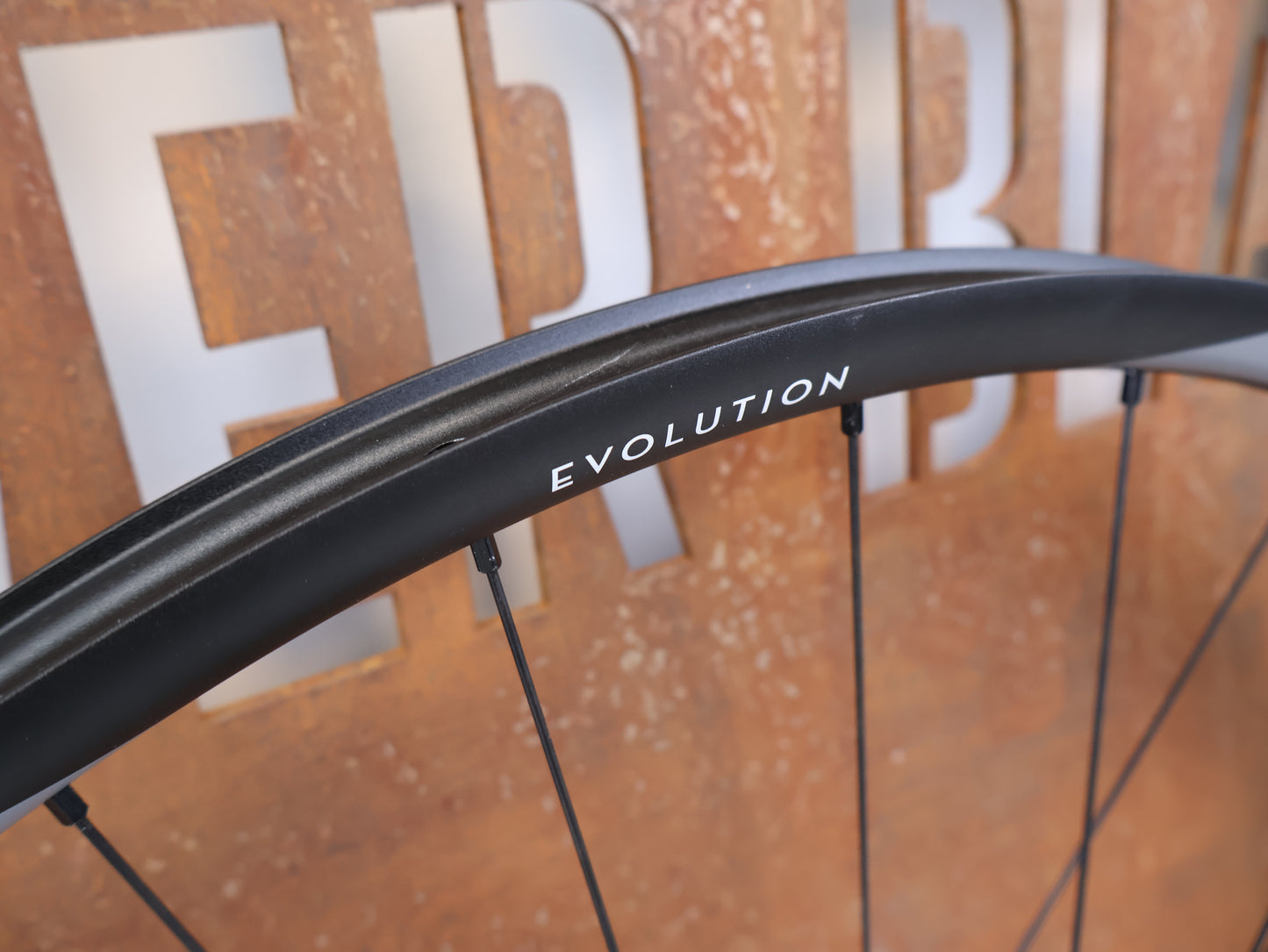 NEWMEN EVOLUTION A30 29 ZOLL BOOST LAUFRADSATZ SRAM XD 6-LOCH