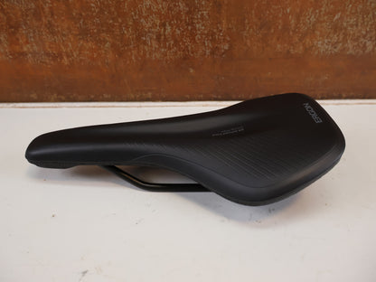 ERGON SR ALLROAD CORE COMP MEN SATTEL GRÖSSE M/L BLACK/GREY