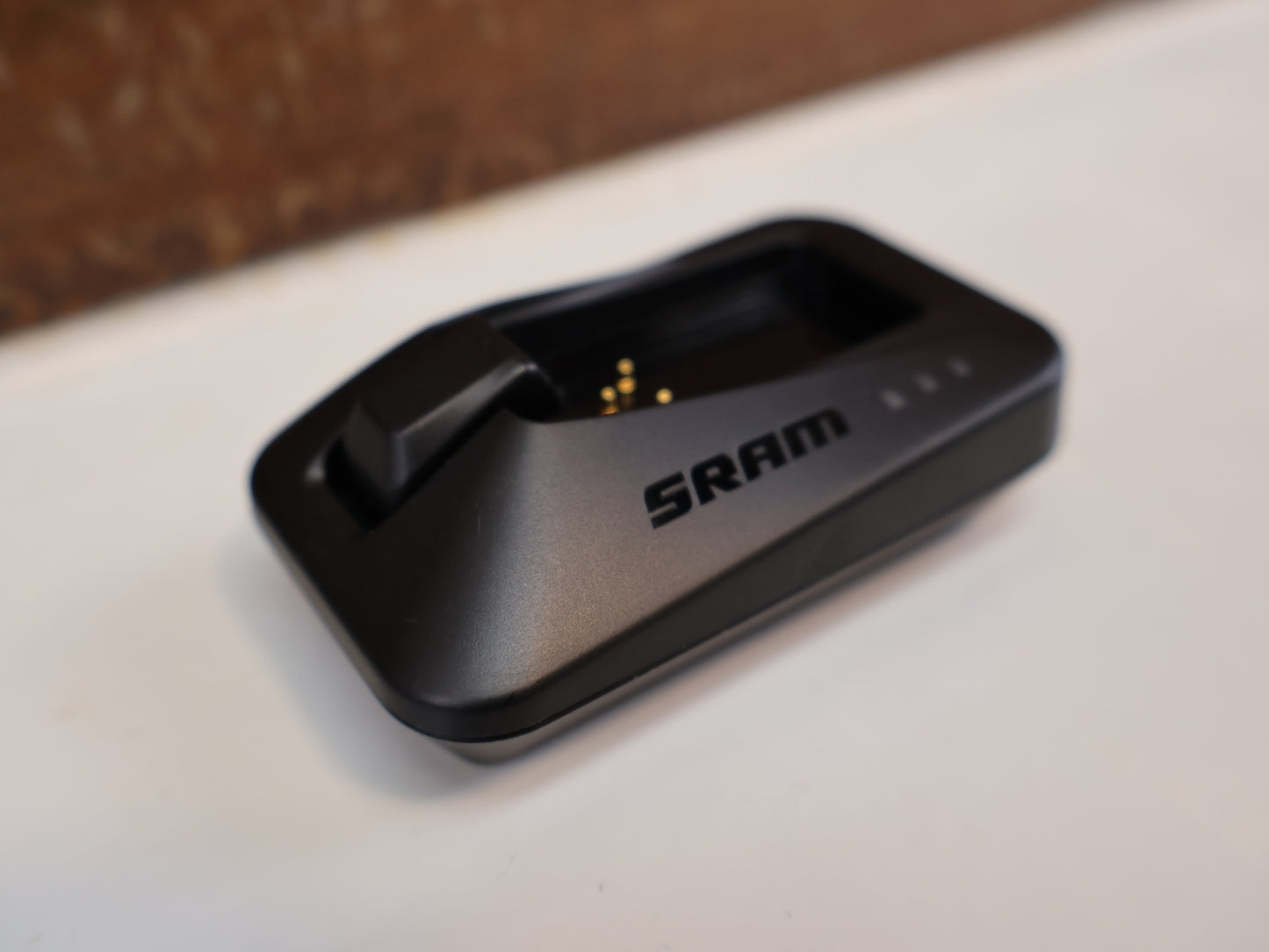 SRAM LADEGERÄT FÜR EAGLE / RED / FORCE / RIVAL / REVERB AXS & RED ETAP