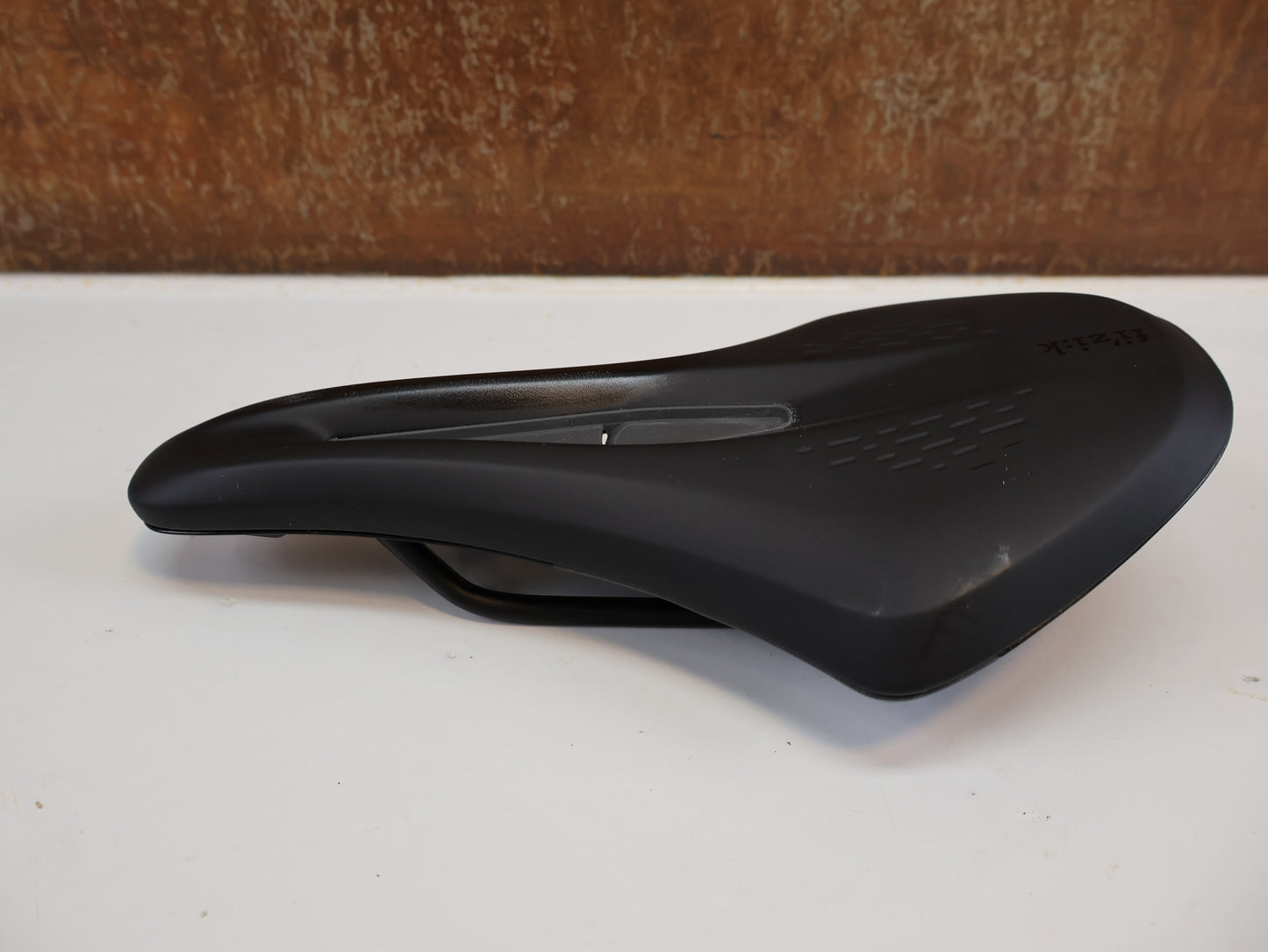 FIZIK TERRA ARGO X3 SATTEL / 150MM / GRAVEL & ALLROAD / KIUM-STREBEN / SCHWARZ