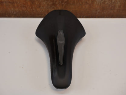 FIZIK TERRA ARGO X3 SATTEL / 150MM / GRAVEL & ALLROAD / KIUM-STREBEN / SCHWARZ