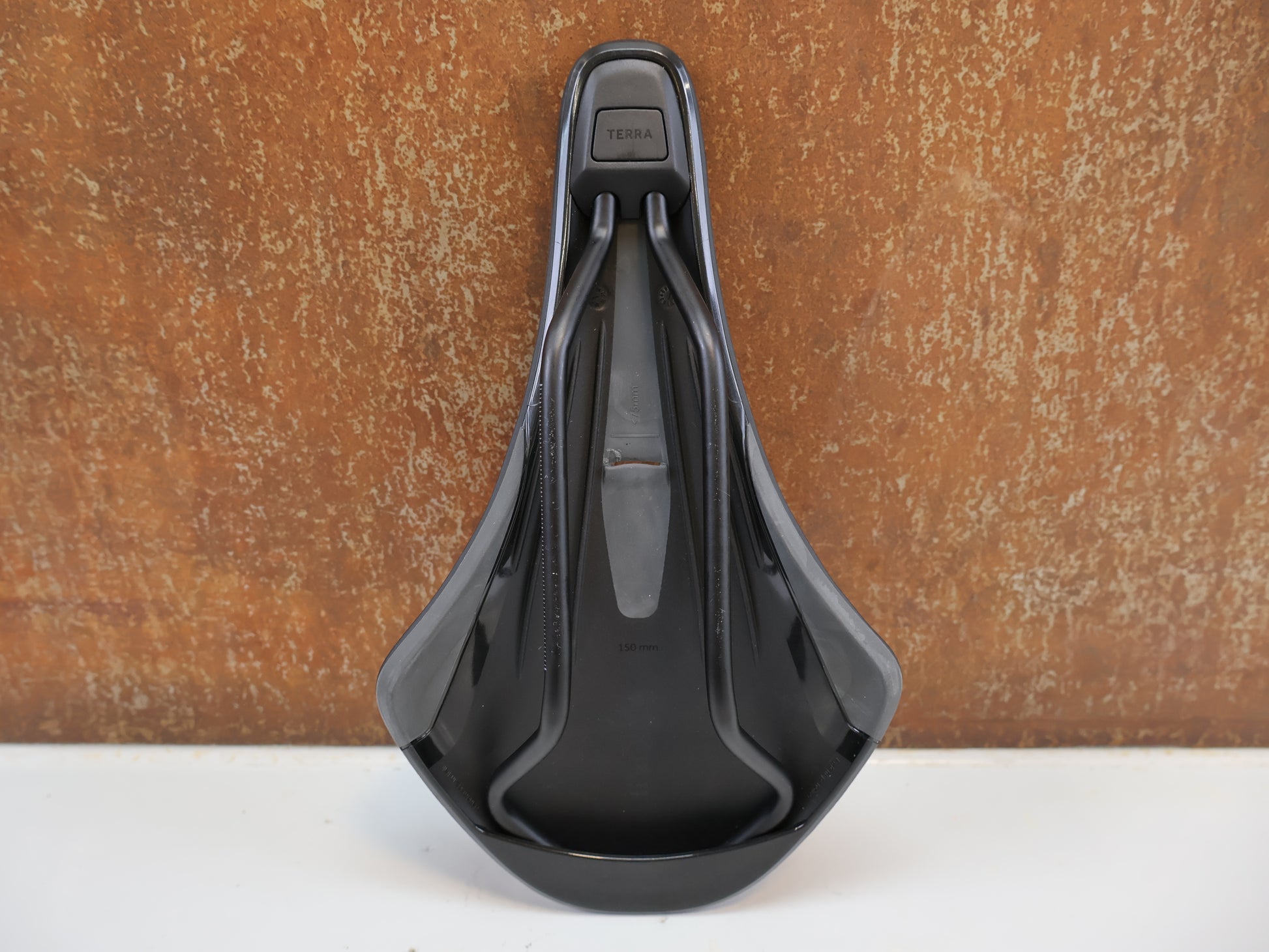 FIZIK TERRA ARGO X3 SATTEL / 150MM / GRAVEL & ALLROAD / KIUM-STREBEN / –