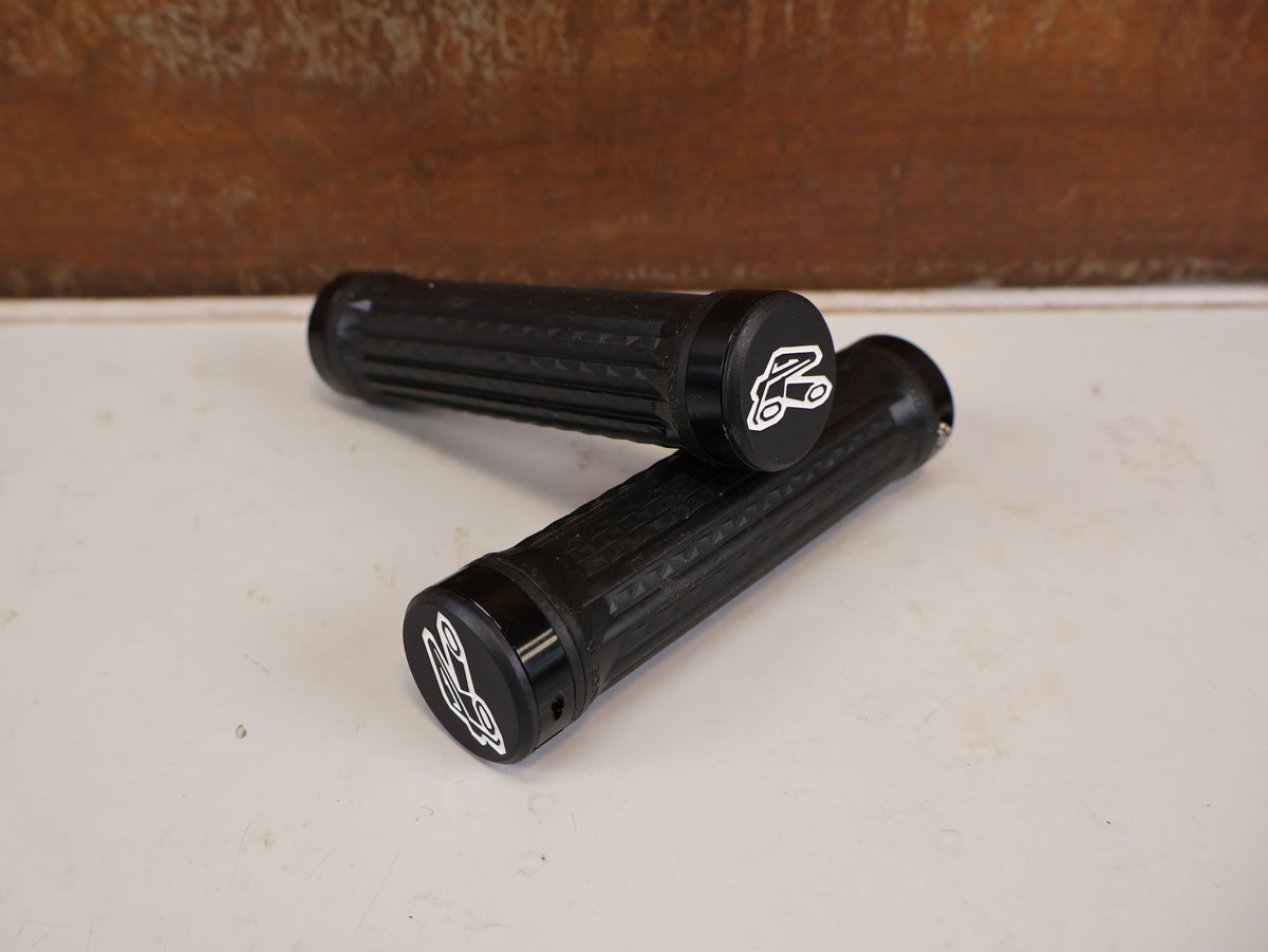 RENTHAL LOCK-ON GRIFFE TRACTION ULTRA TACKY MTB ENDURO G212