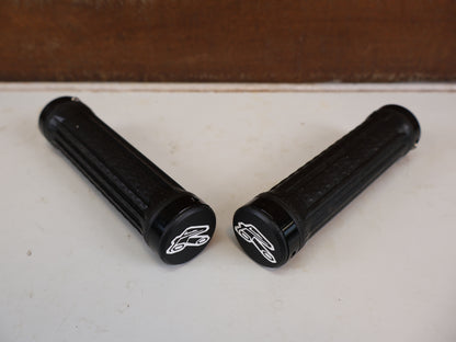RENTHAL LOCK-ON GRIFFE TRACTION ULTRA TACKY MTB ENDURO G212