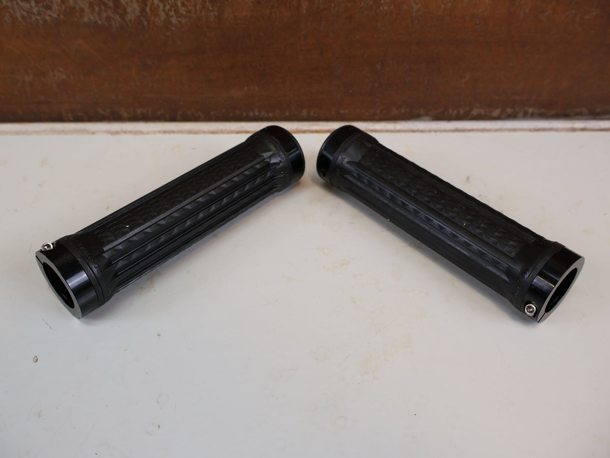 RENTHAL LOCK-ON GRIFFE TRACTION ULTRA TACKY MTB ENDURO G212