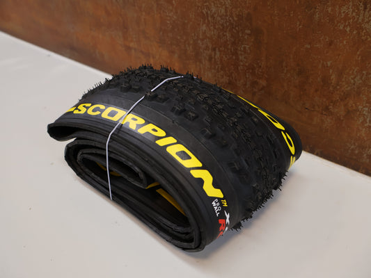 PIRELLI SCORPION XC RC TEAM REIFEN / 29X2.4 / SMARTGRIP / PROWALL / 120 TPI
