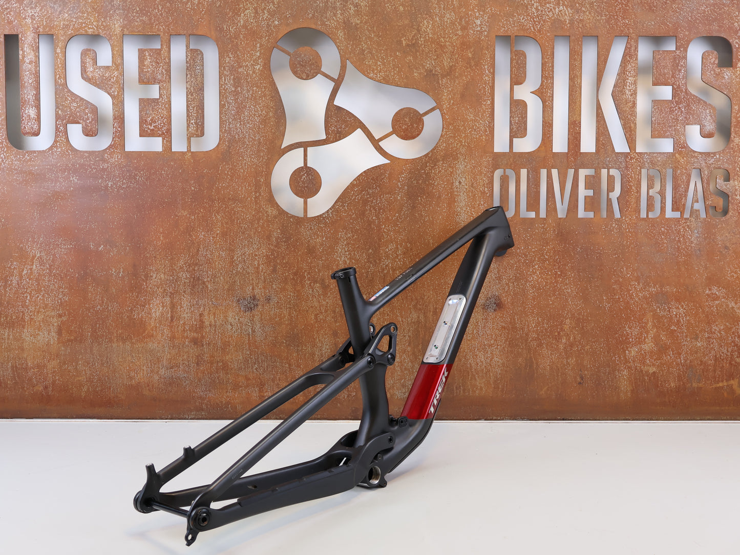 TREK TOP FUEL CARBON RAHMEN / GRÖßE M / FACTORY RACING TEAM / BASTLERWARE