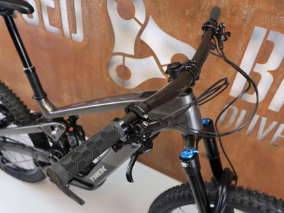 TREK SLASH + 9.7 SLX XT / GRÖSSE M / EMTB TQ HPR50 OCLV CARBON