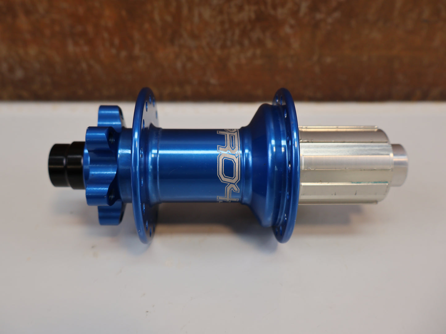 HOPE PRO 4 REAR HUB / 12 X 148 MM BOOST / 32 HOLE / BLUE / RHP432B148SA