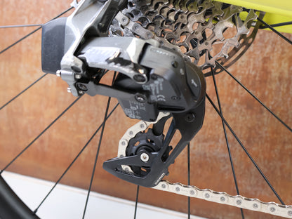 BMC ROADMACHINE 01 AMP X TWO / GRÖSSE 56 CM / TQ-HPR50 / SRAM RIVAL AXS