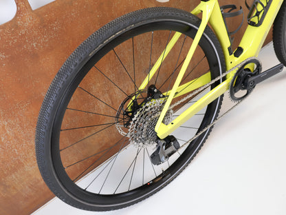 BMC ROADMACHINE 01 AMP X TWO / GRÖSSE 56 CM / TQ-HPR50 / SRAM RIVAL AXS