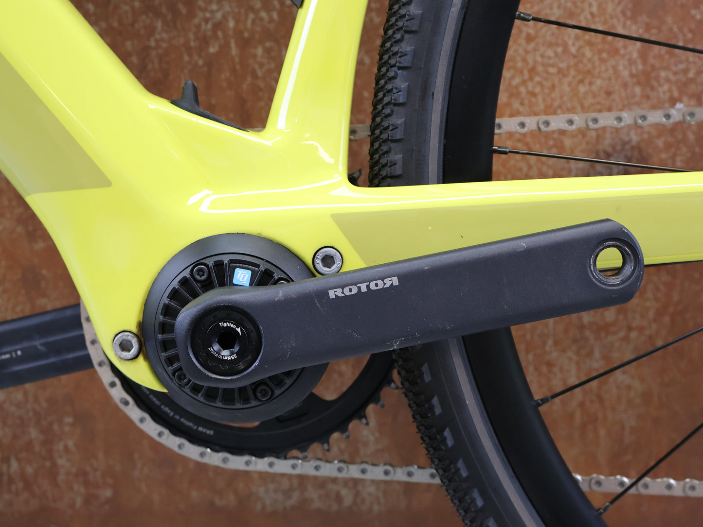 BMC ROADMACHINE 01 AMP X TWO / GRÖSSE 56 CM / TQ-HPR50 / SRAM RIVAL AXS